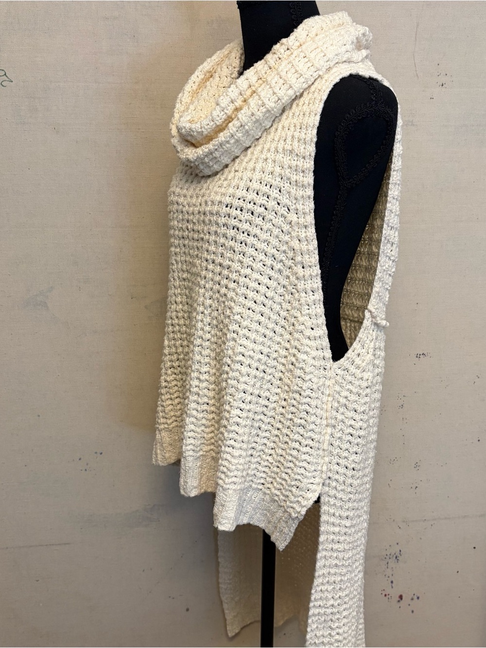 Free People Sleeveless Cowl Neck Knit Tunic Sweater in Cream, Women’s Size Small